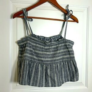 Roxy Ruffled Top size L NWOT